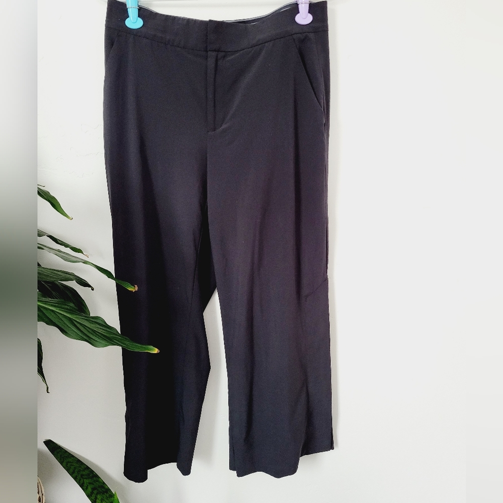 16 Athleta crop wide leg pant